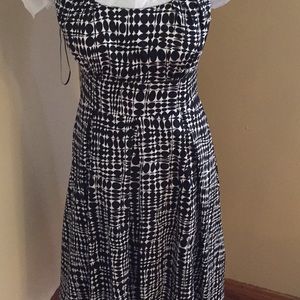 Calvin Klein size 6 dress Black &White fully lined